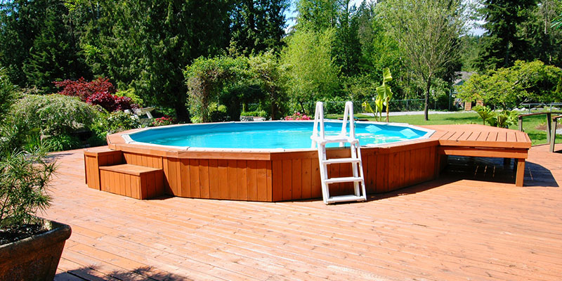 In-Ground vs. Above-Ground Swimming Pools: Which is Right for You?